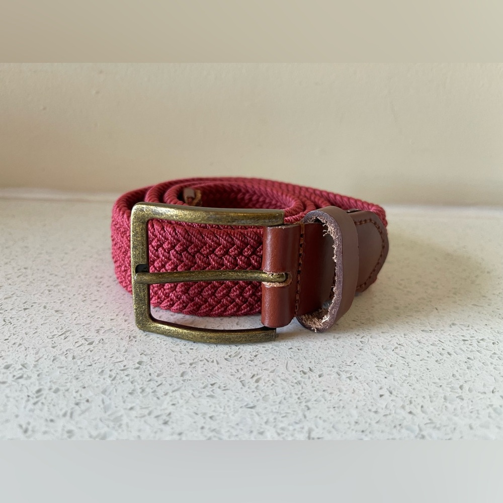 J CREW men’s leather and woven elastic belt with bronze buckle. Size small.